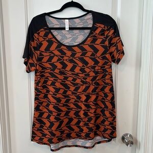 LulaRoe | Classic Tee | Size L